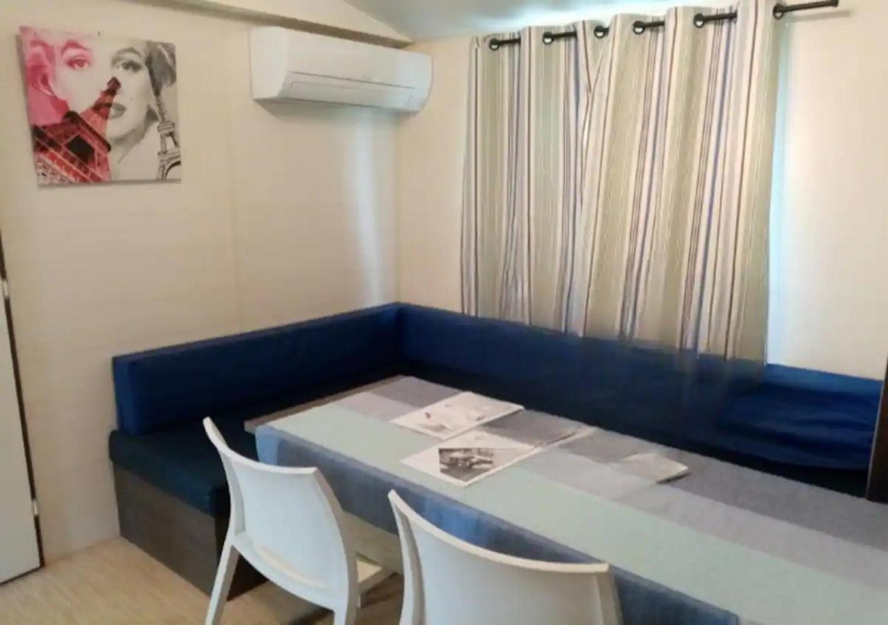 La Roque D'Antheron - Mobile-Home - 6 Pers - 3 Ch - Piscine Ngoại thất bức ảnh